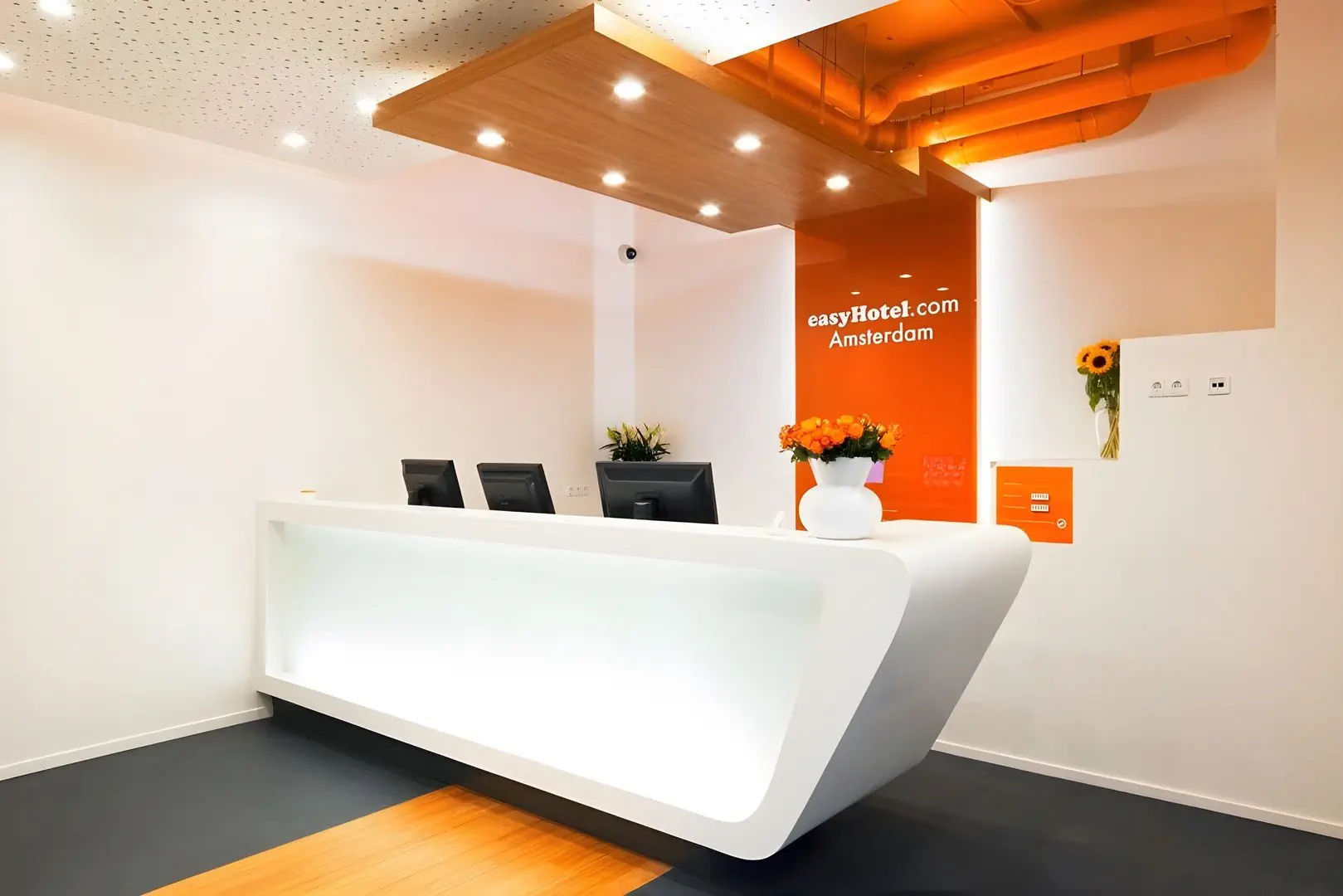 easyHotel Amsterdam City Centre South - zdjęcie 3