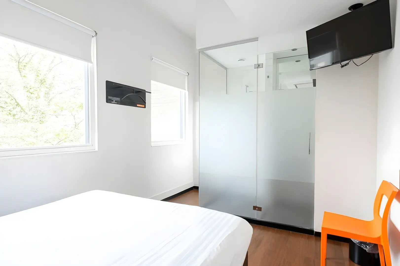 easyHotel Amsterdam City Centre South - zdjęcie 10