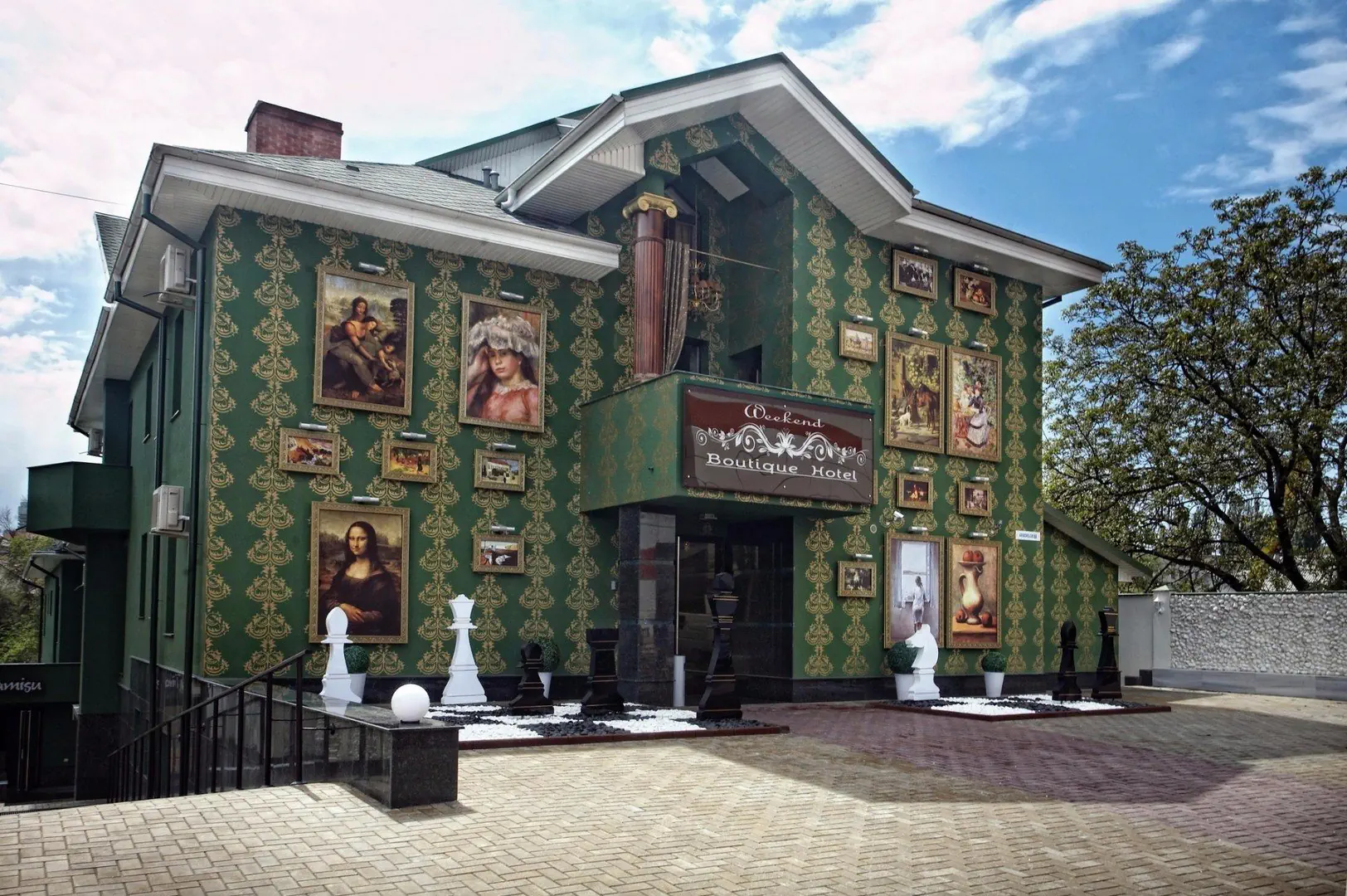 Weekend Boutique - zdjęcie 2