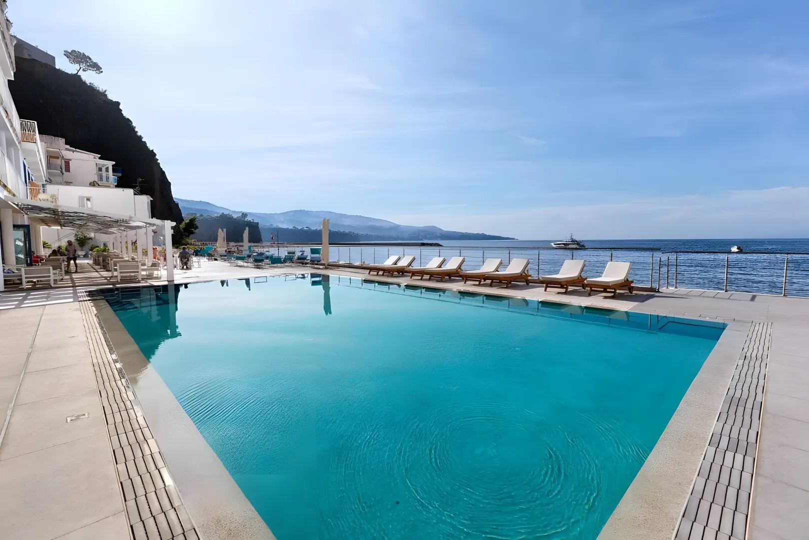 Alimuri Bay Resort - zdjęcie 2