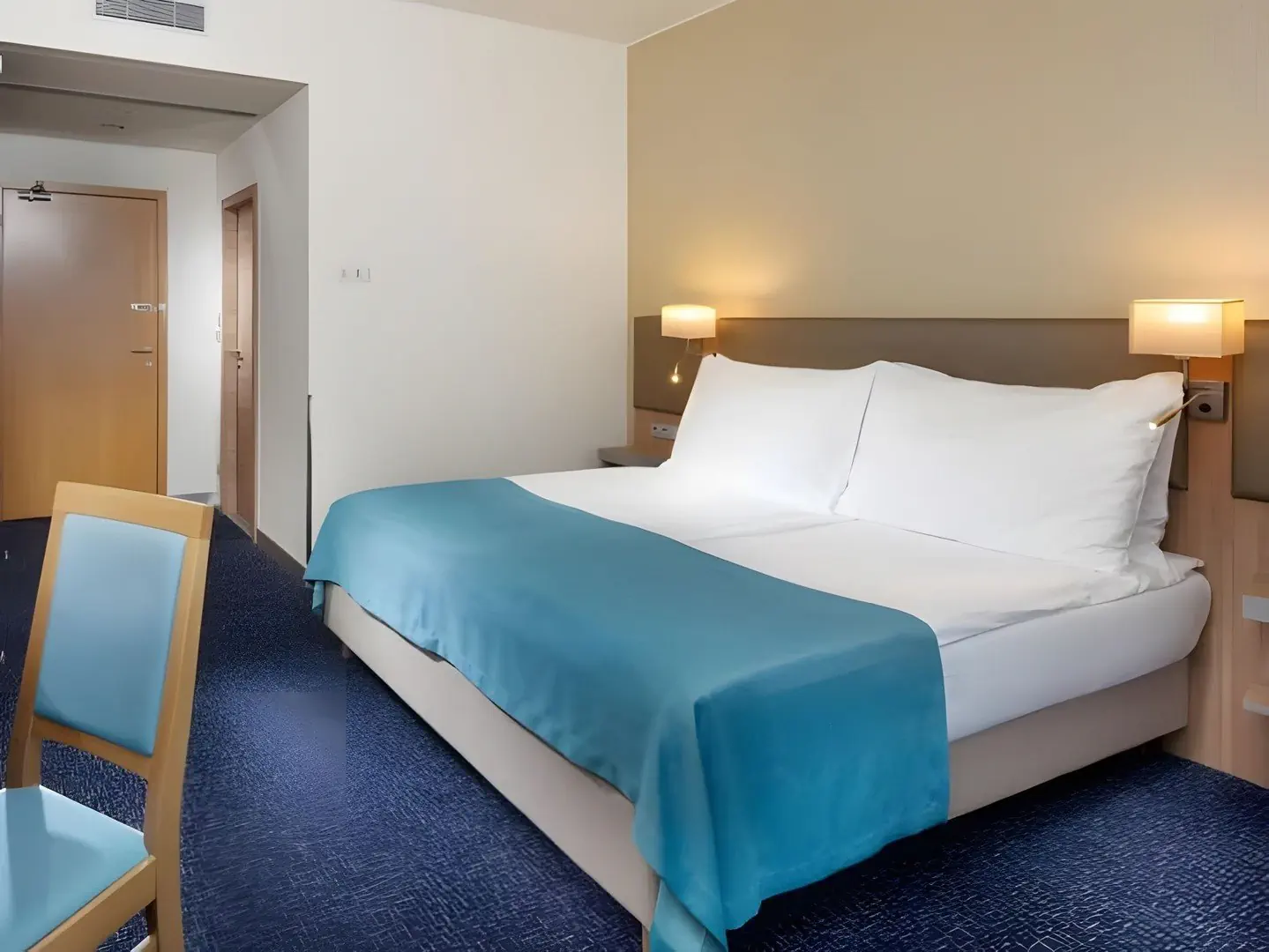 Holiday Inn Prague - zdjęcie 7