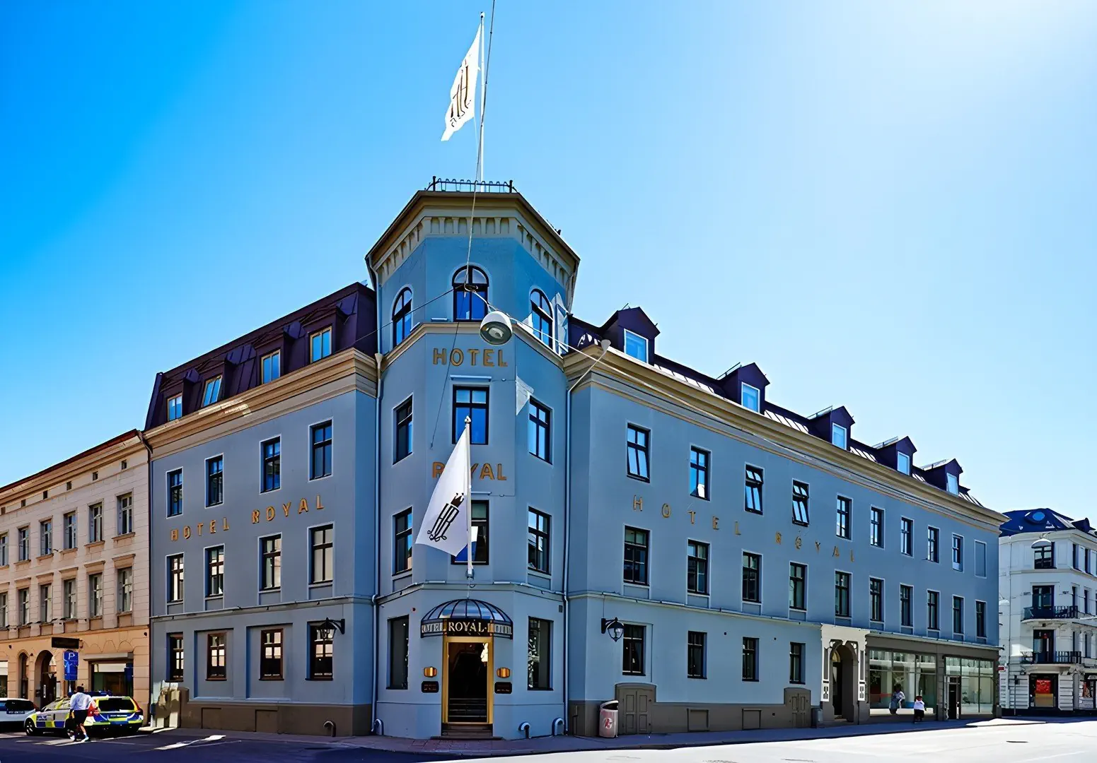 Royal - zdjęcie 2