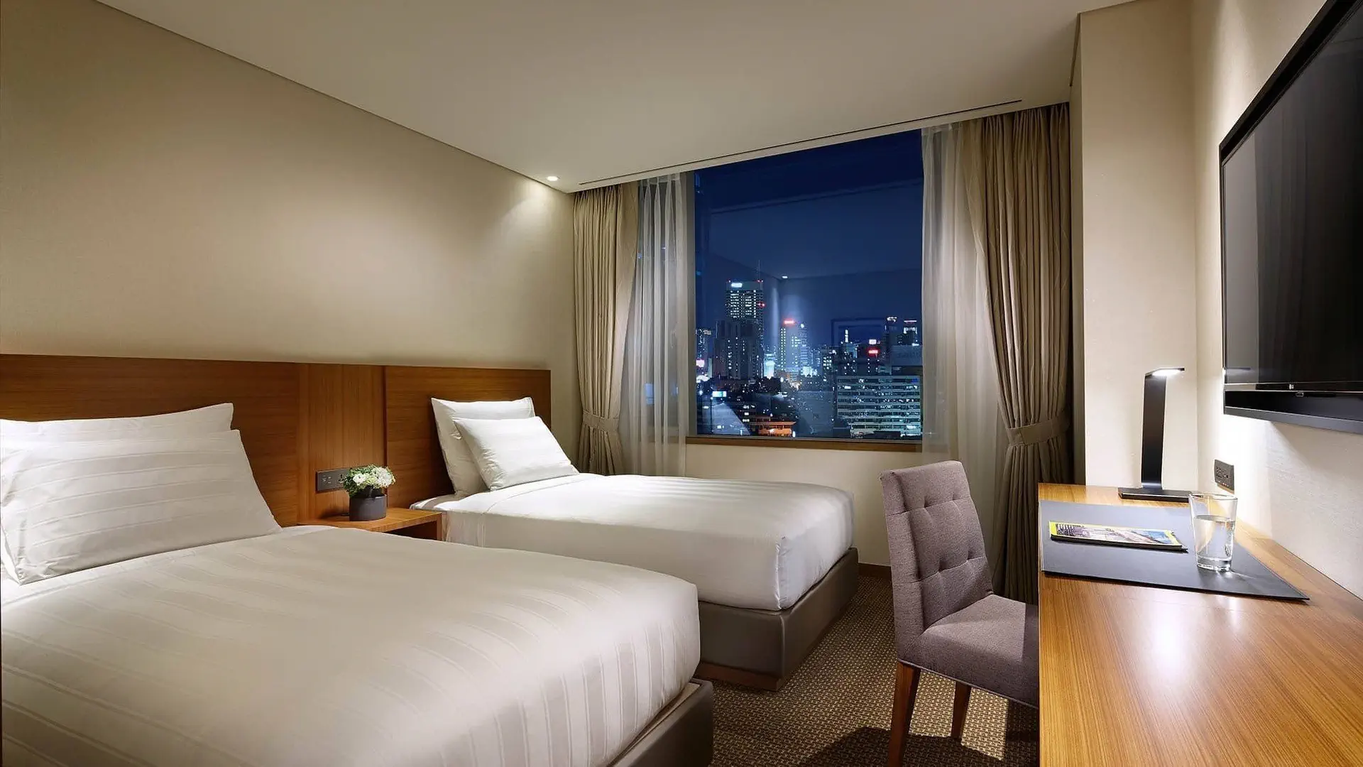 Lotte City Myeongdong - zdjęcie 8