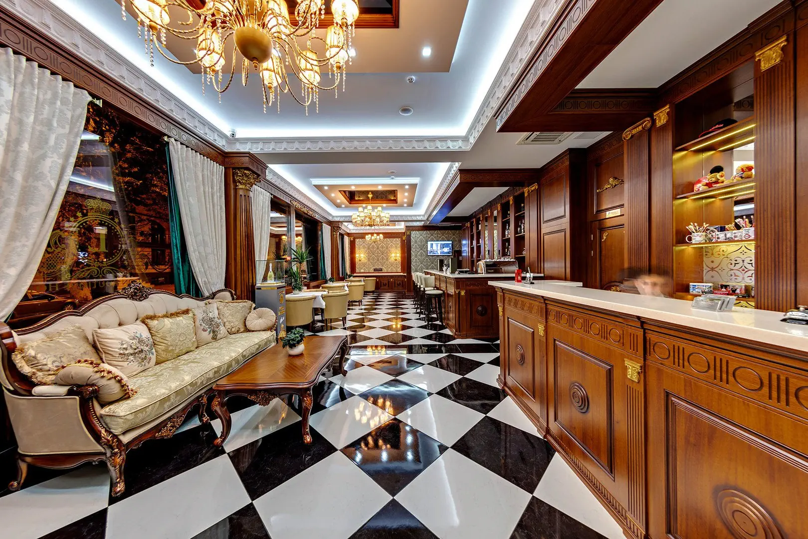 London Boutique - zdjęcie 5