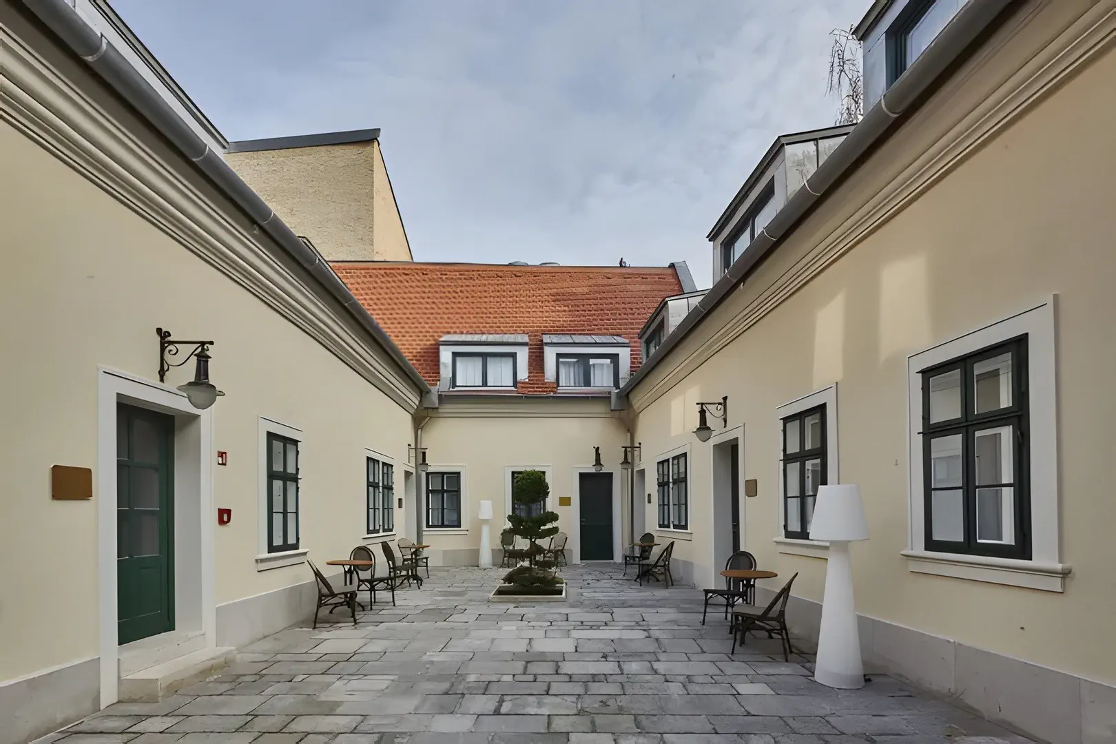Maison Bistro & Hotel - zdjęcie 3