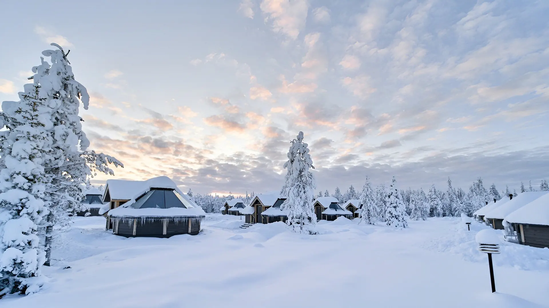 Northern Lights Village Levi (Laponia)
