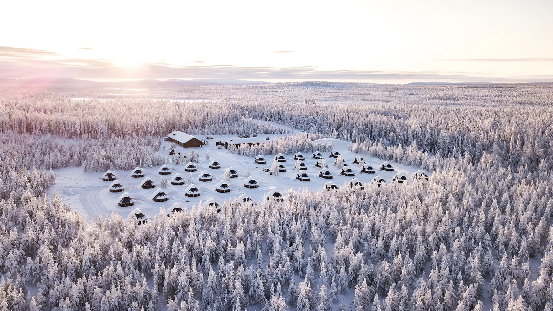 Northern Lights Village Levi (Laponia)