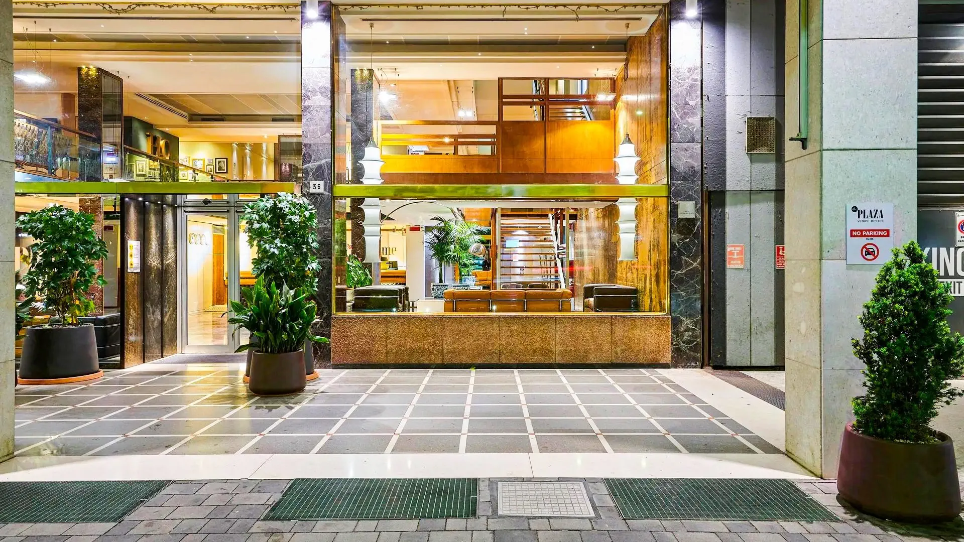 Plaza (Mestre) - zdjęcie 2