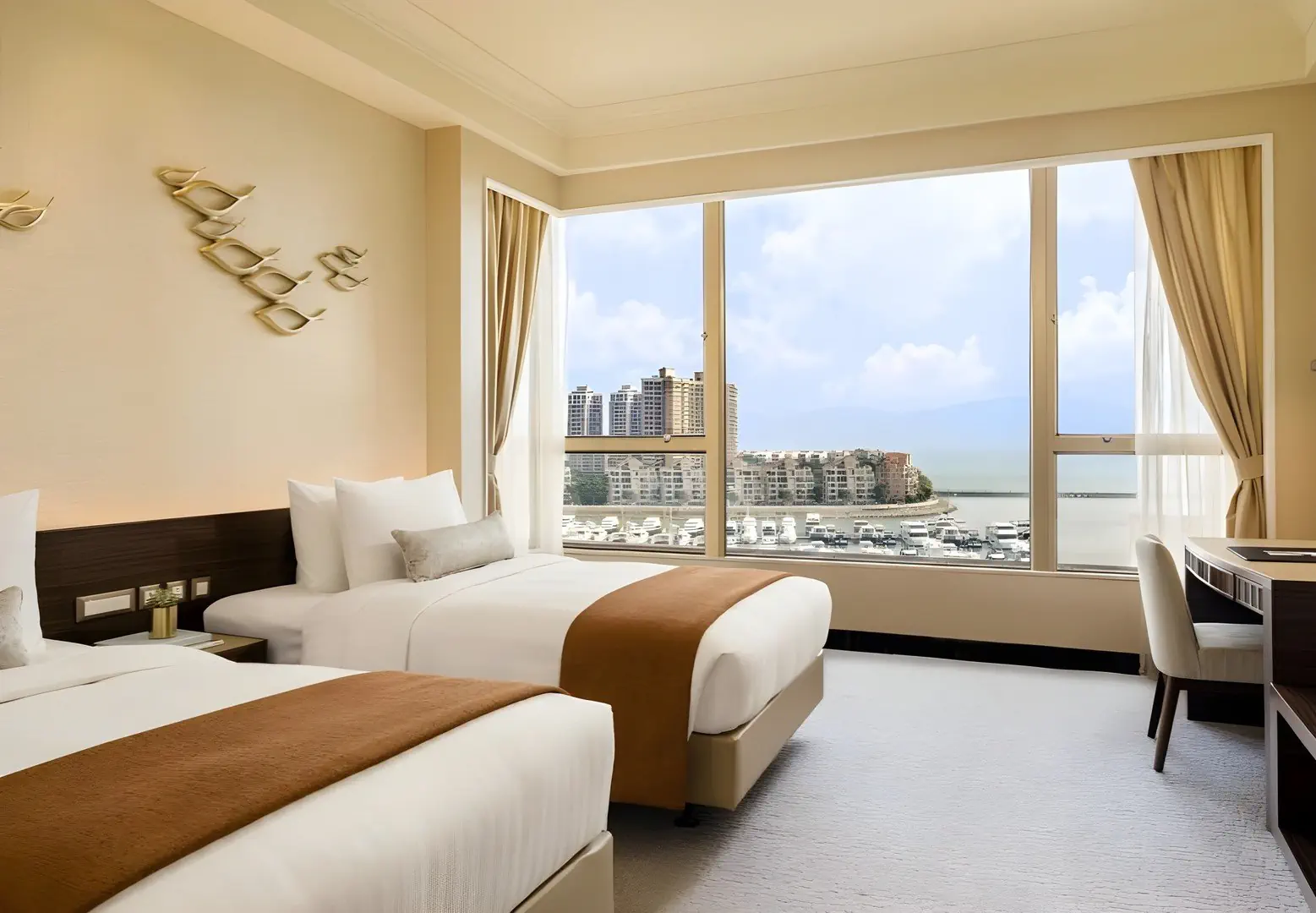 Gold Coast Hong Kong - zdjęcie 6