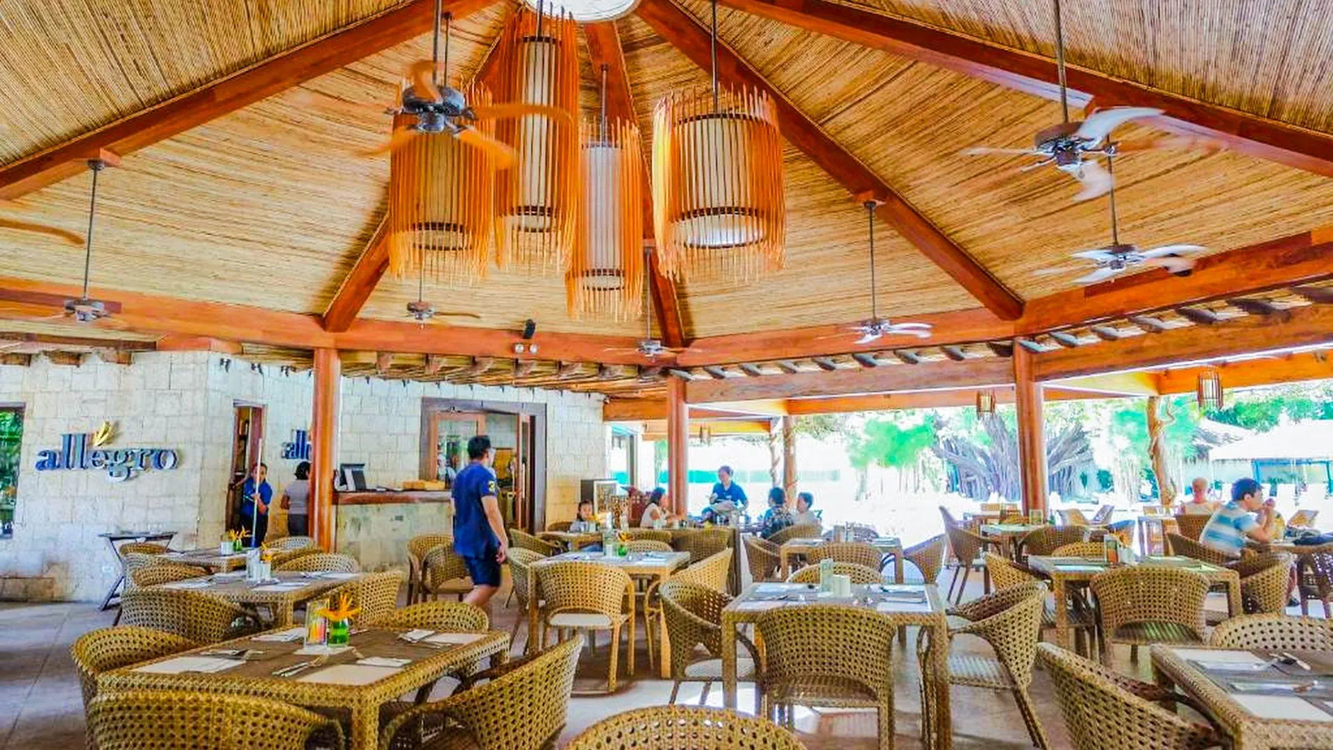 Bluewater Maribago Beach Resort - zdjęcie 5