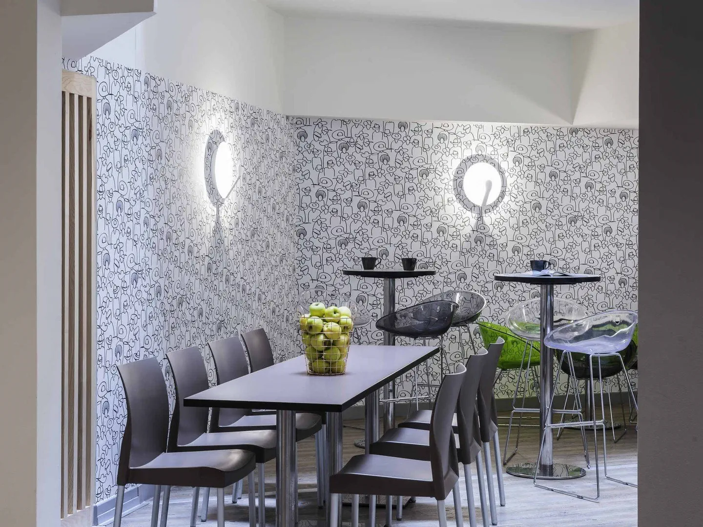 Ibis Styles Nice Vieux Port - zdjęcie 4