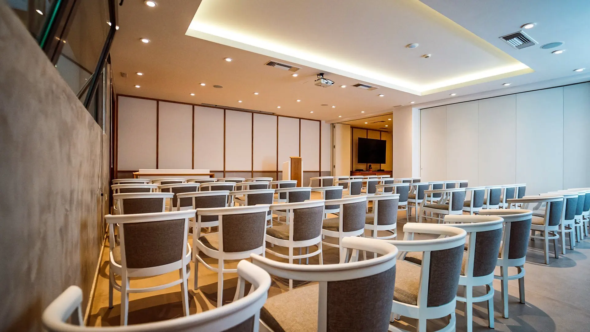 Hotel Ostria Beach Resort & Spa
