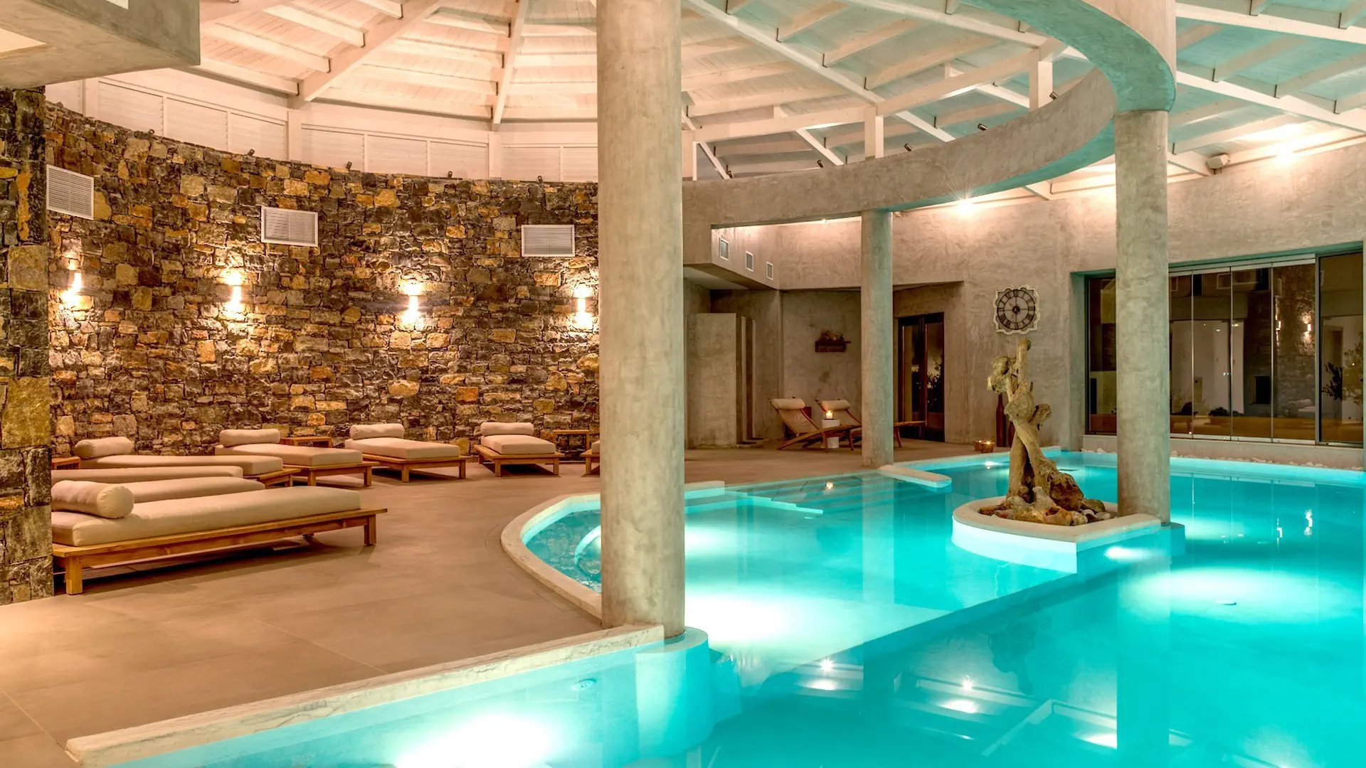 Hotel Ostria Beach Resort & Spa
