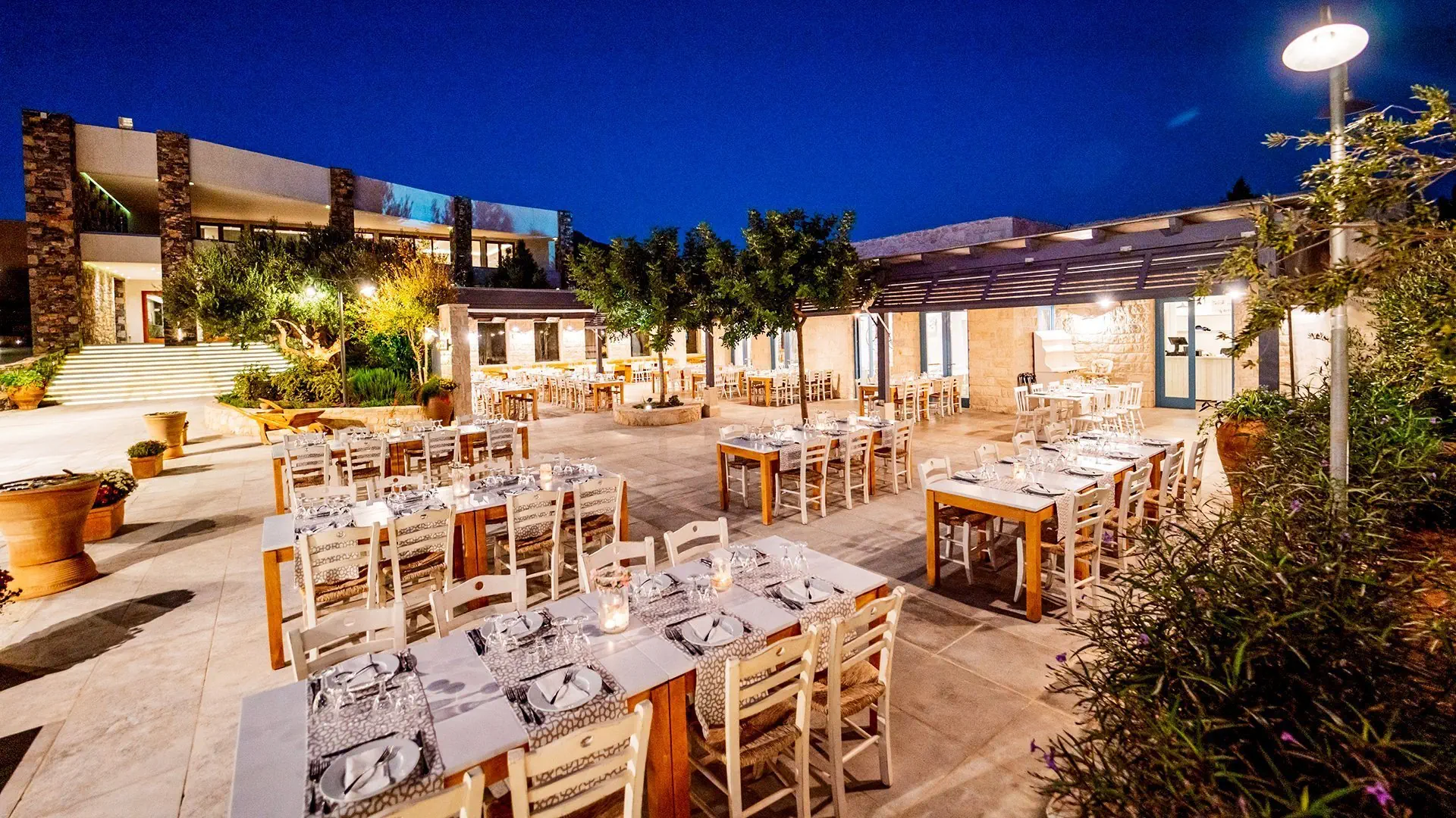 Hotel Ostria Beach Resort & Spa
