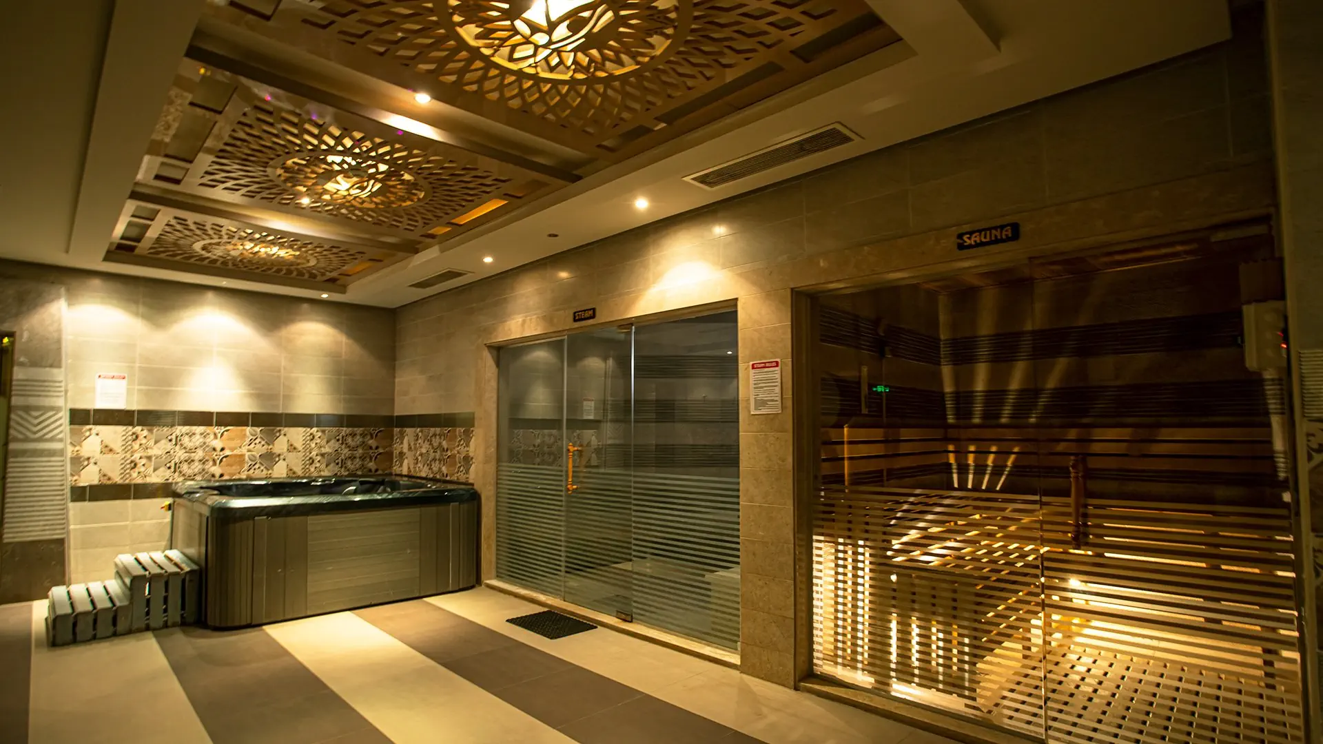 AMC Royal Hotel & Spa