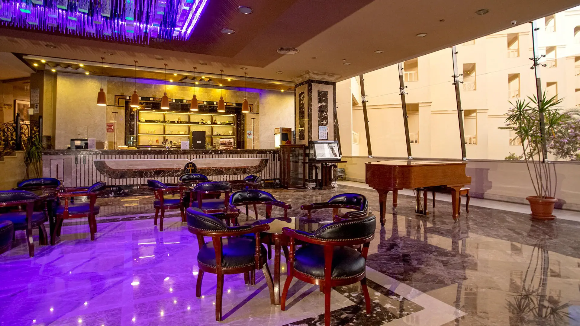 AMC Royal Hotel & Spa
