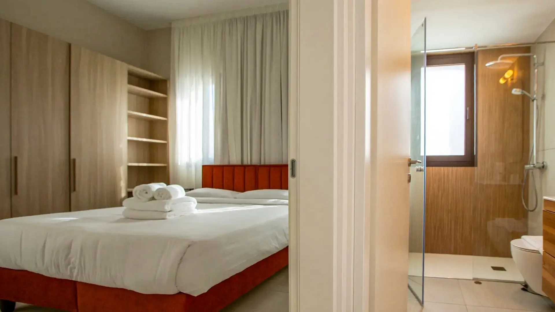 LIV&Co Suites Villas - zdjęcie 13