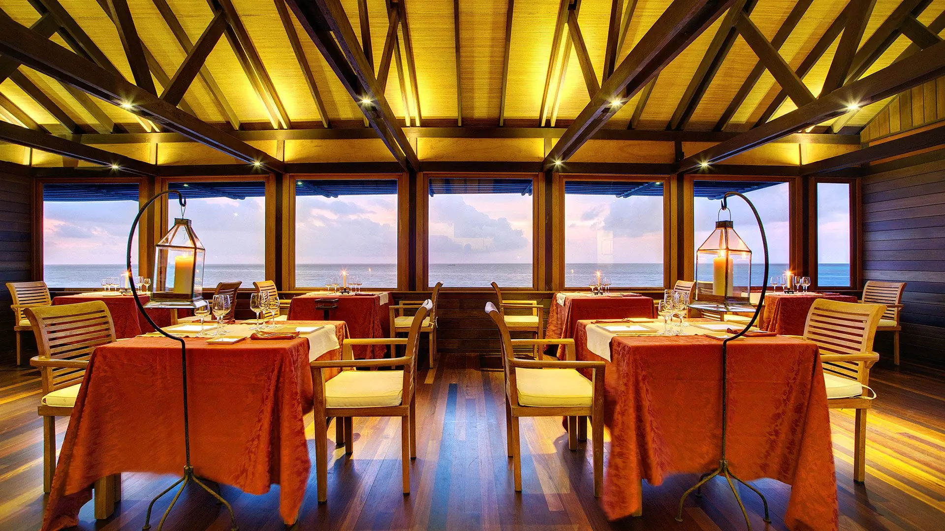 Gangehi Island Resort - zdjęcie 22
