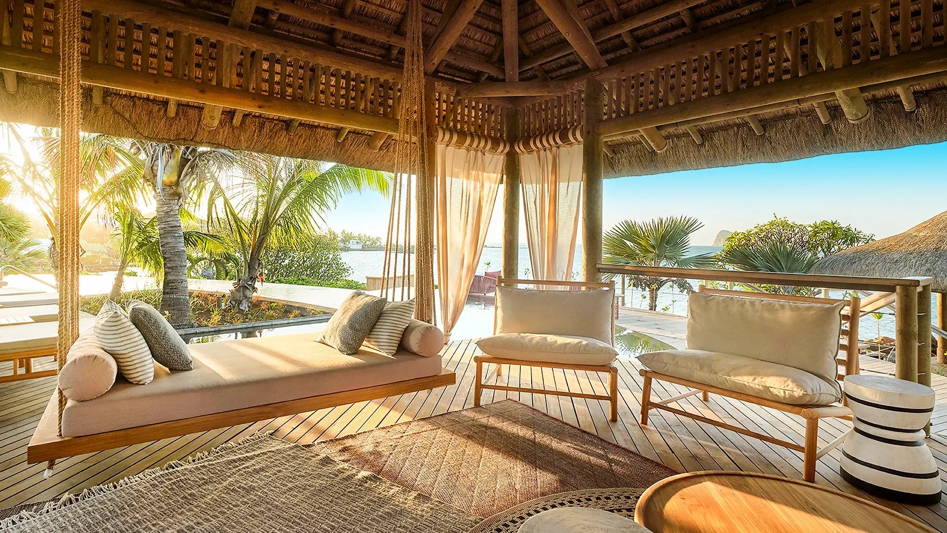 Hotel Paradise Cove Boutique