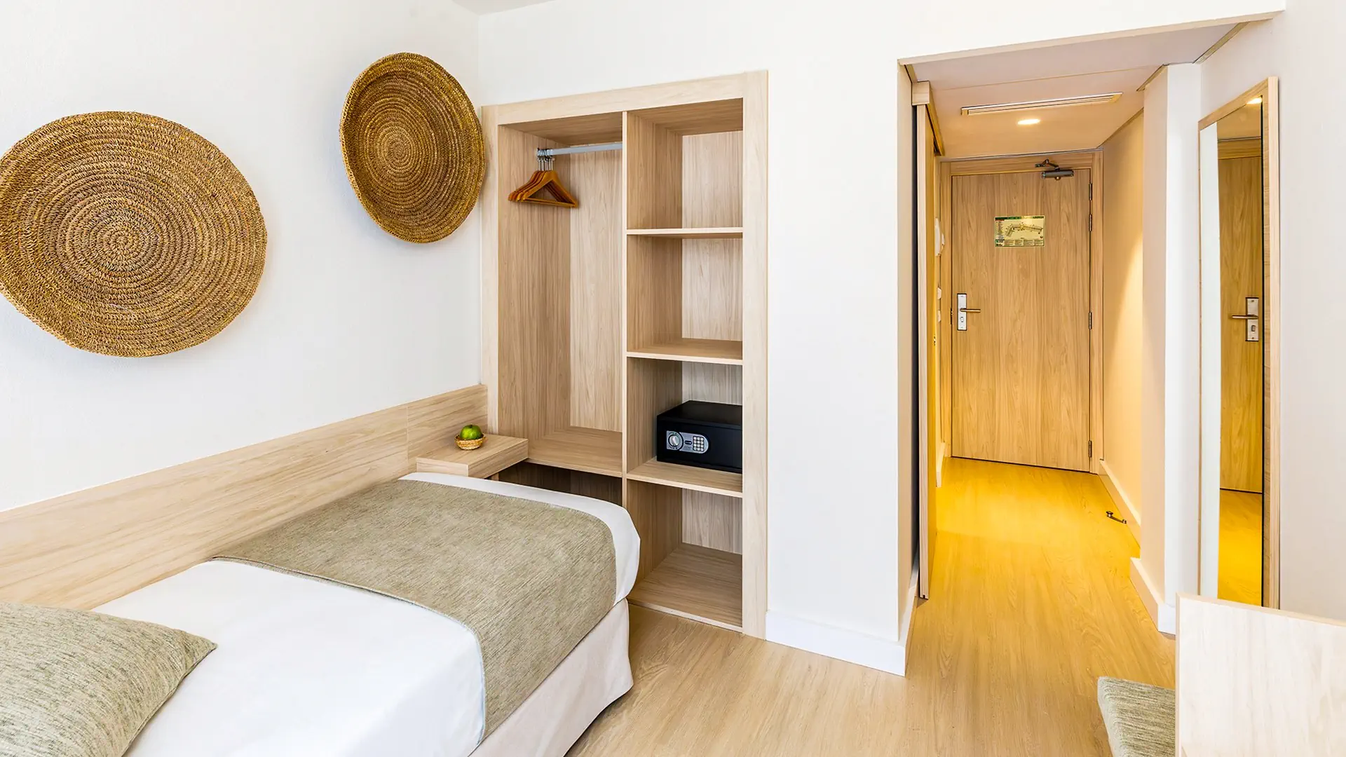 Hotel O7 Alondra