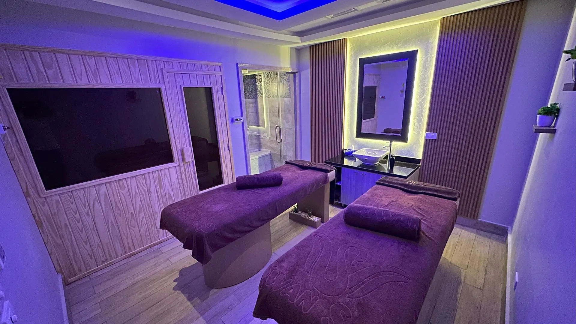 Hotel Casa Blue Luxury Resort