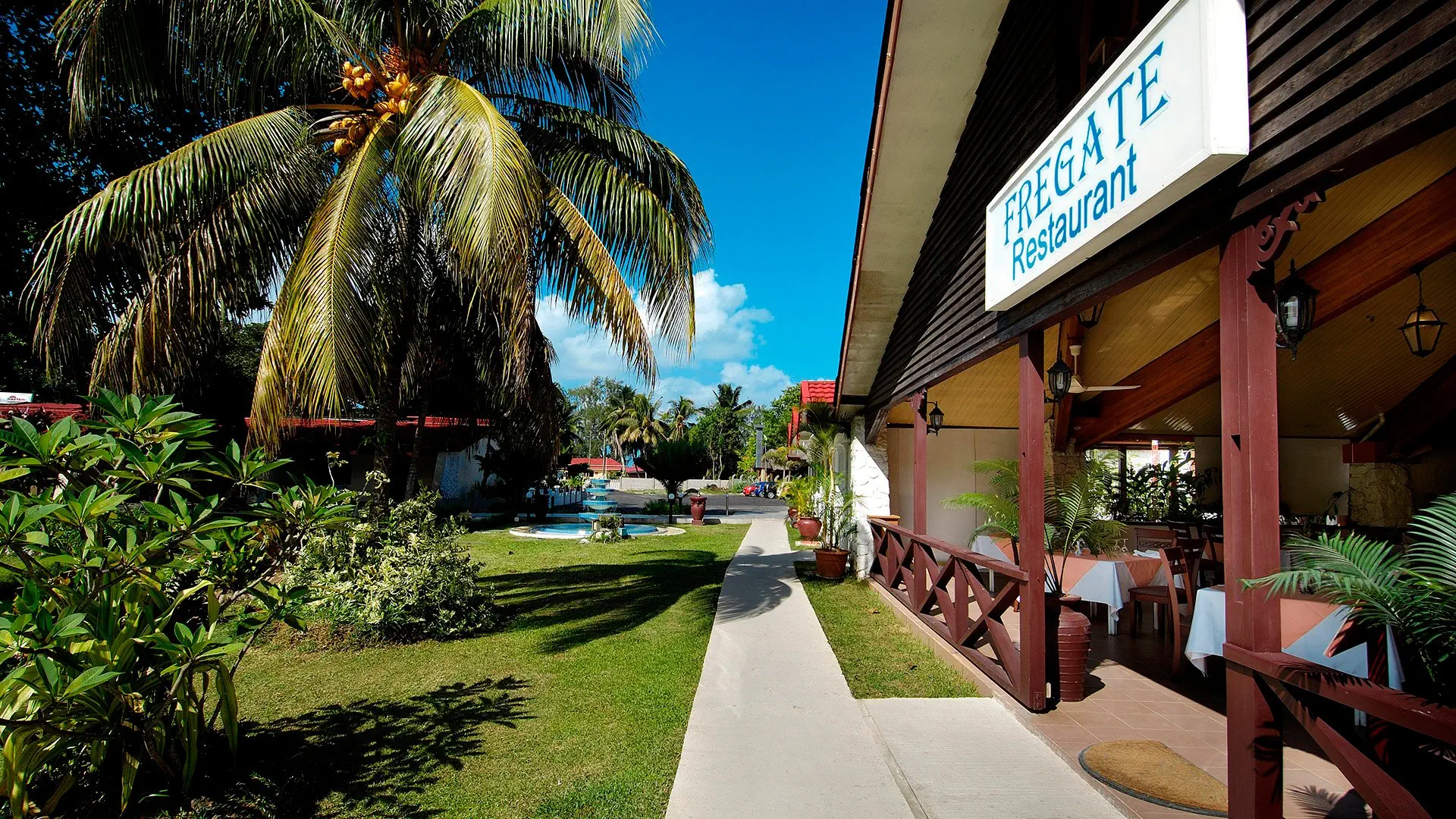 Hotel Berjaya Praslin Resort