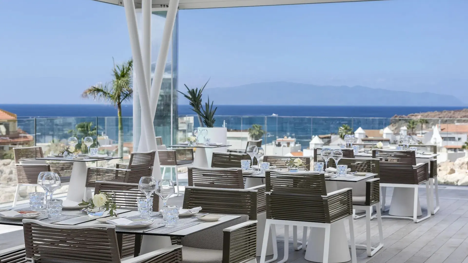 Royal Hideaway Corales Suites