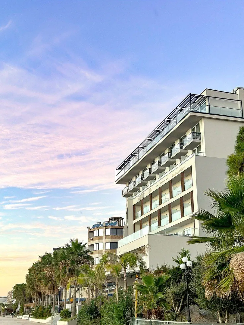 Hotel Amr
