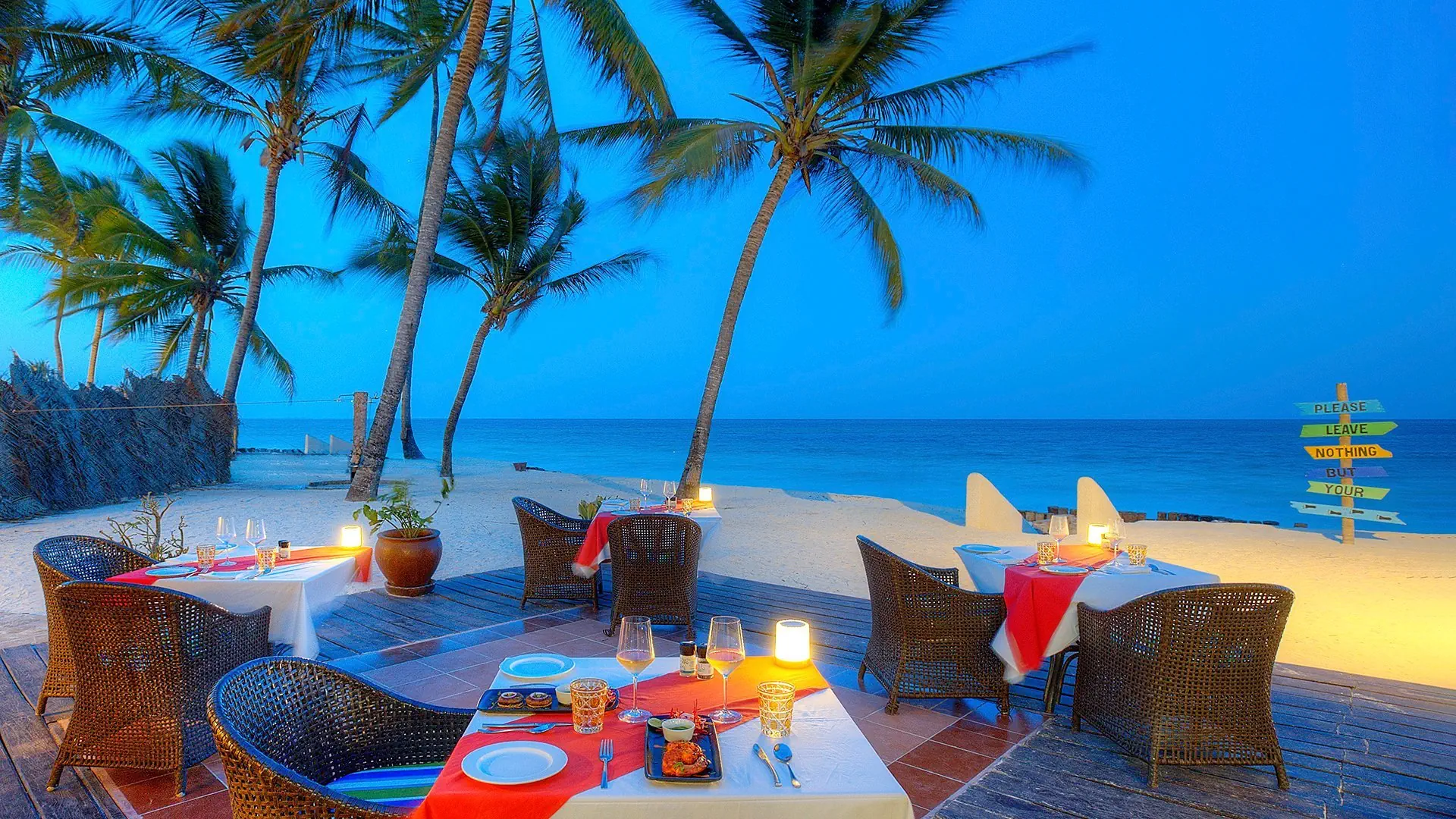 Hotel Bluebay Beach Resort & Spa