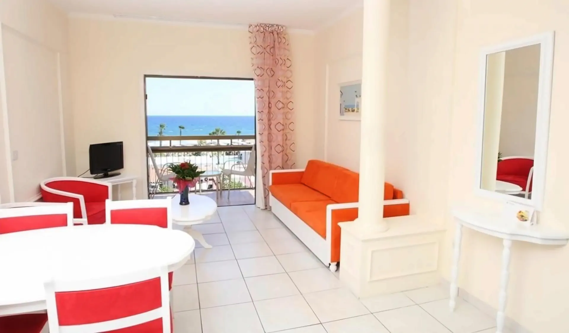 HOTEL Marlita Beach Hotel Apartments