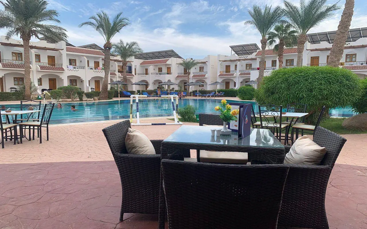 HOTEL Dive Inn  Resort