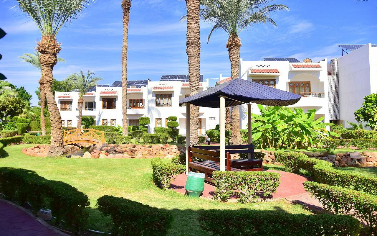 HOTEL Dive Inn  Resort