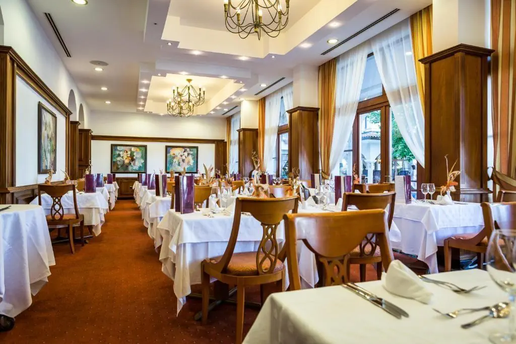 HOTEL Helena Sands