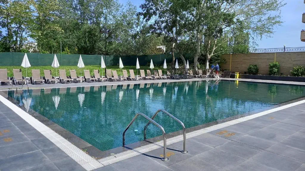 HOTEL Aquamarine