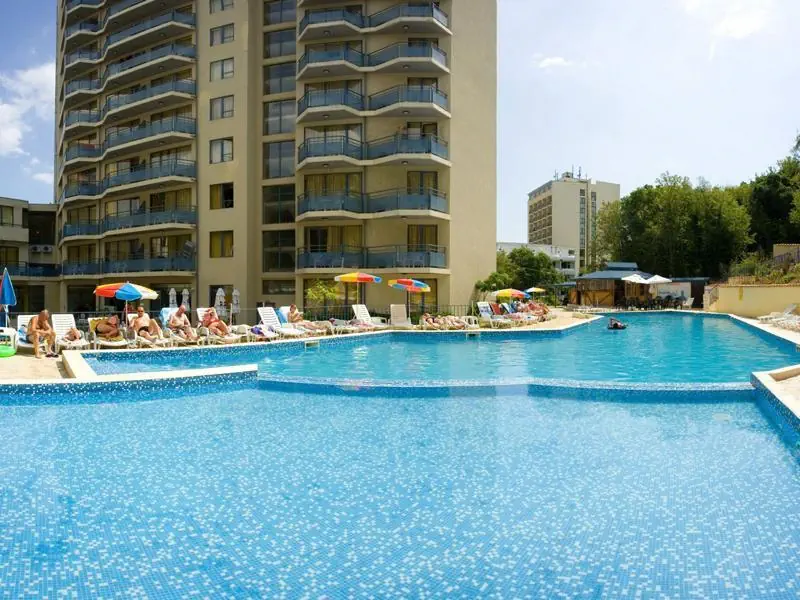 Royal (Golden Sands)