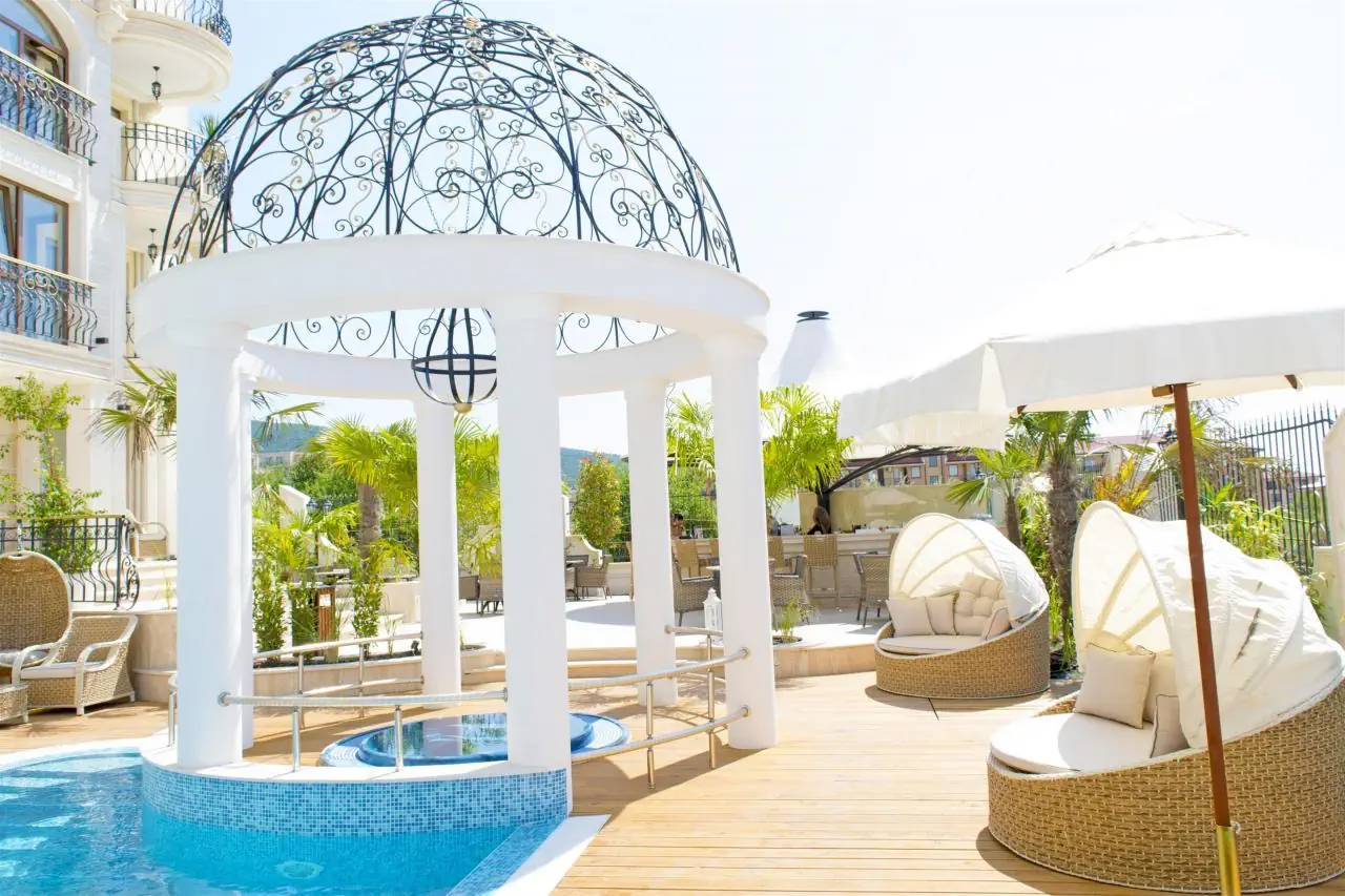 HOTEL Harmony Suites Saint Vlas