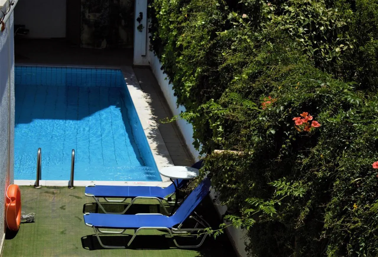 Apollon (Agios Nikolaos)