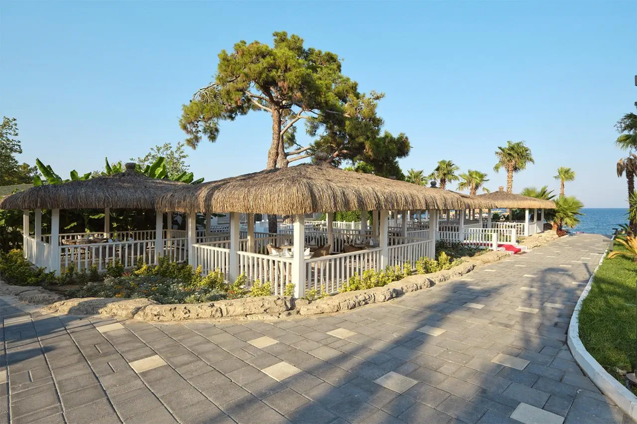 HOTEL FashionTV Luxe Resort