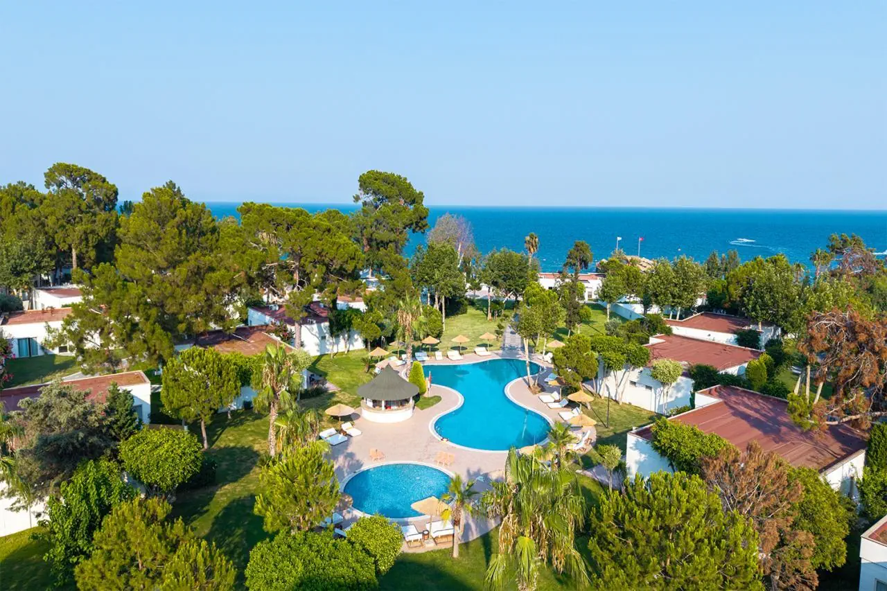 HOTEL FashionTV Luxe Resort
