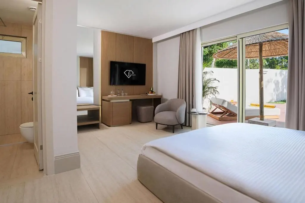 HOTEL FashionTV Luxe Resort