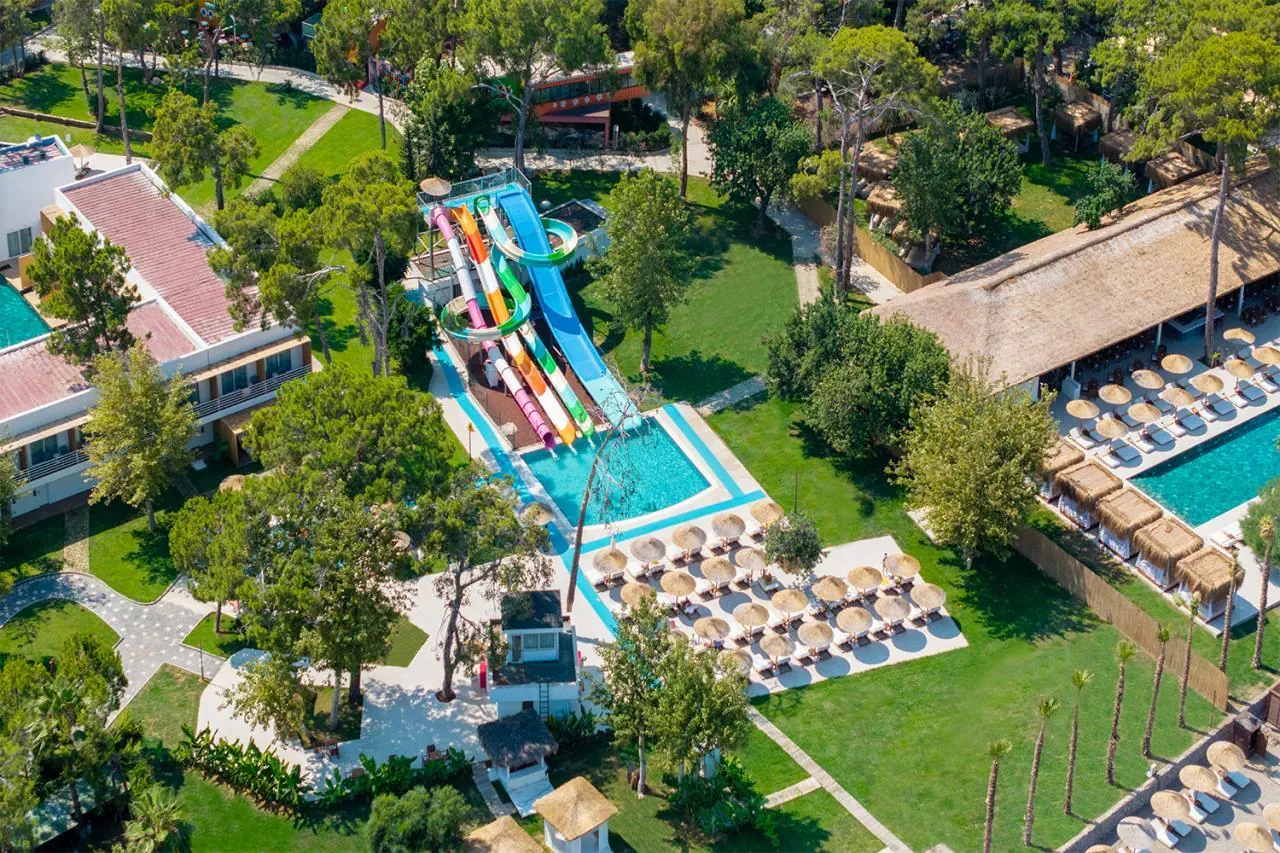 HOTEL FashionTV Luxe Resort