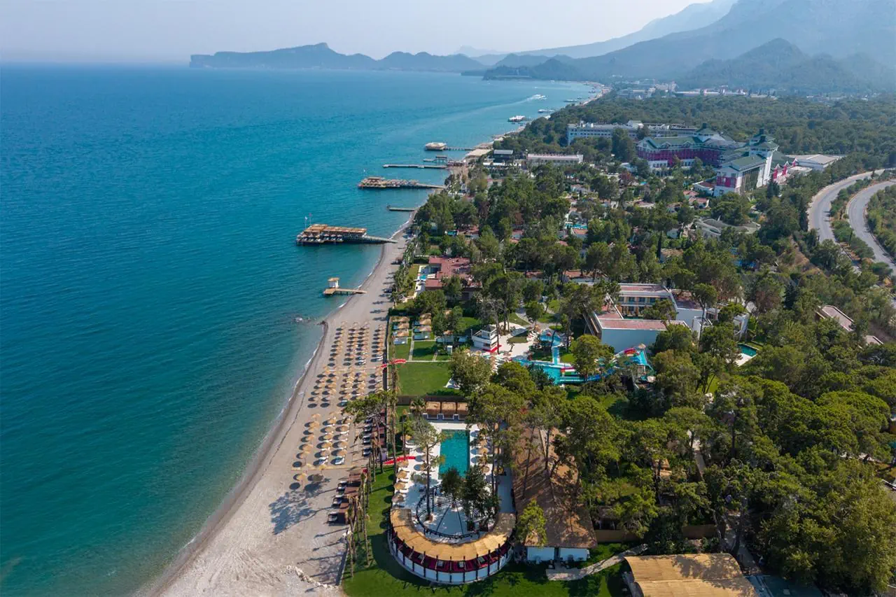 HOTEL FashionTV Luxe Resort