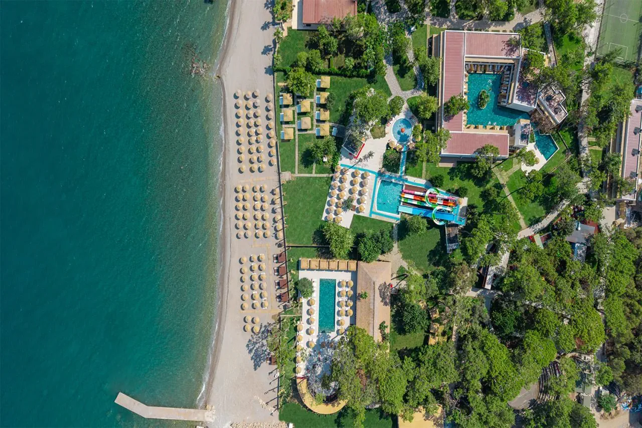 HOTEL FashionTV Luxe Resort