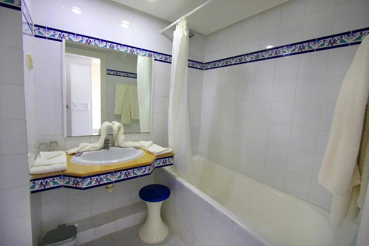 HOTEL Le Zenith Hotel