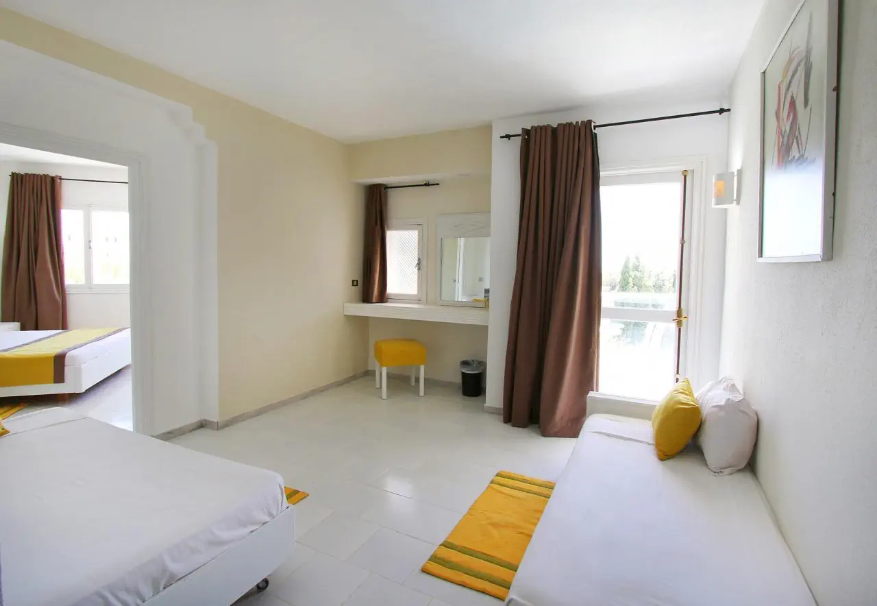 HOTEL Le Zenith Hotel