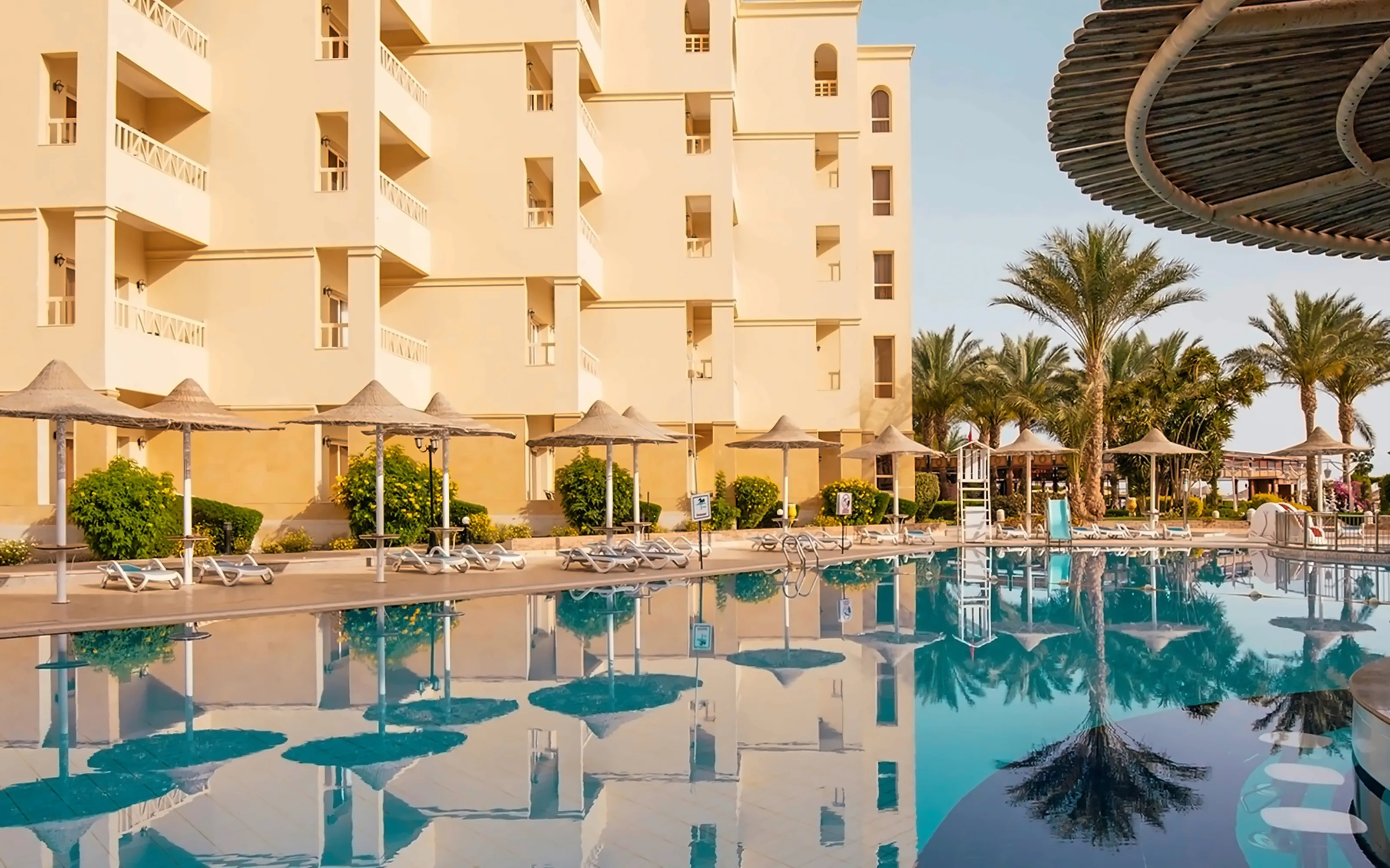 AMC Royal Hotel & Spa photo 0