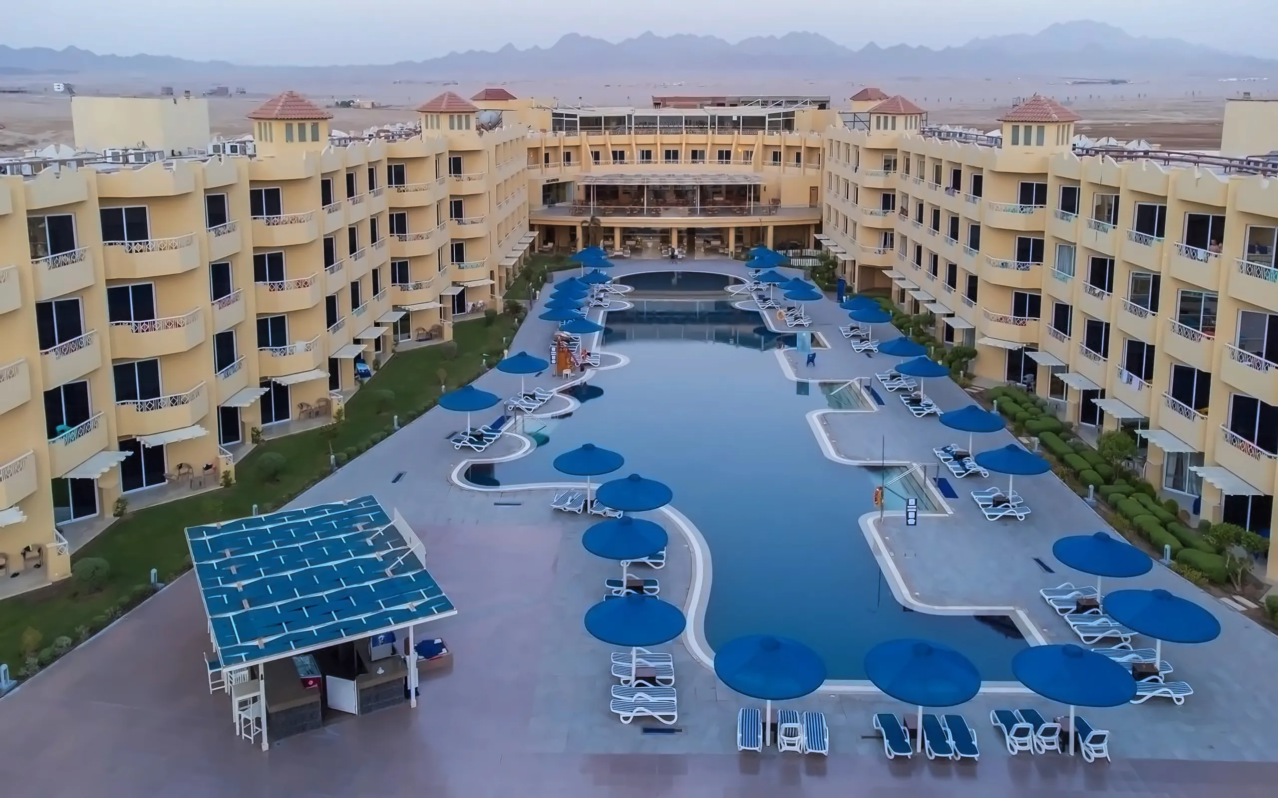 Amwaj Beach Club Resort photo 0