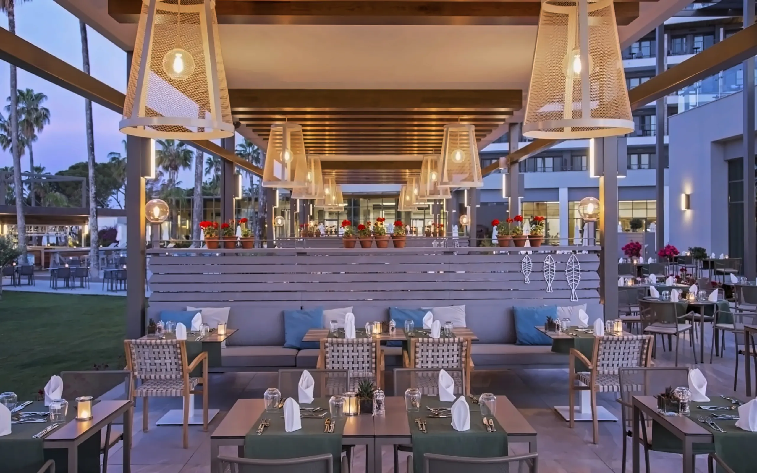 Nazwa: Acanthus Cennet Barut Collection