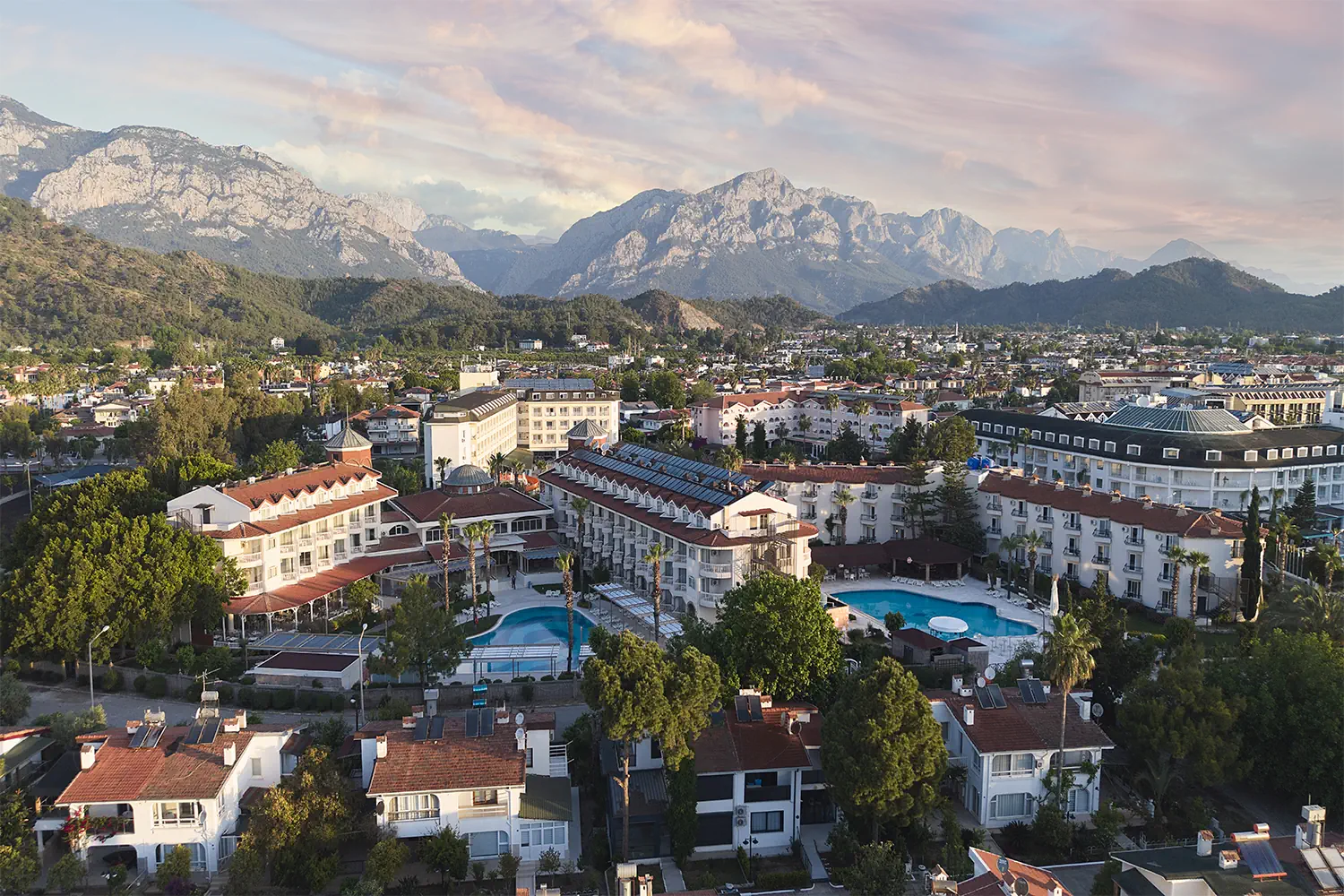 Fun & Sun Smart Lurea Beach