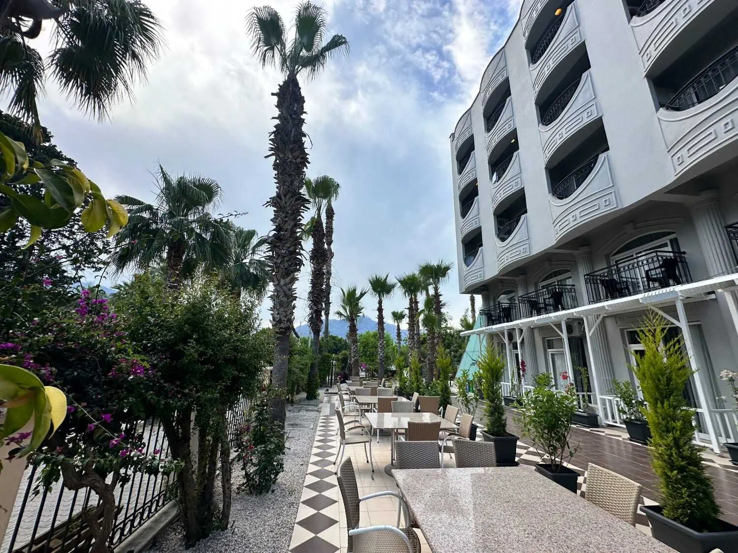 Nazwa: Camyuva Luna Hotel